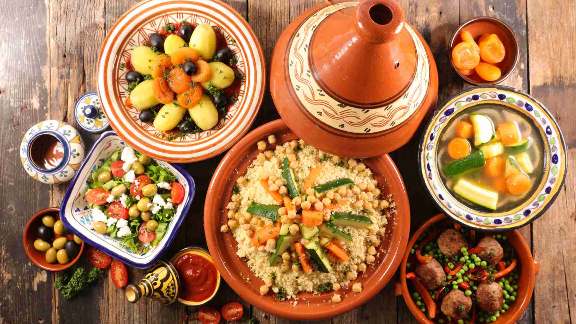 Fas Mutfağının Lezzetli Dünyası: Tagine'den Couscous'a
